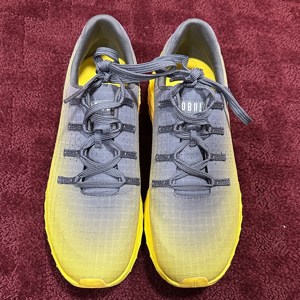 NOBULL Women's Gradient Gray and Yellow Athletic Shoes